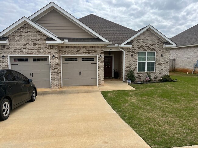 Photo - 204 Overcup Dr