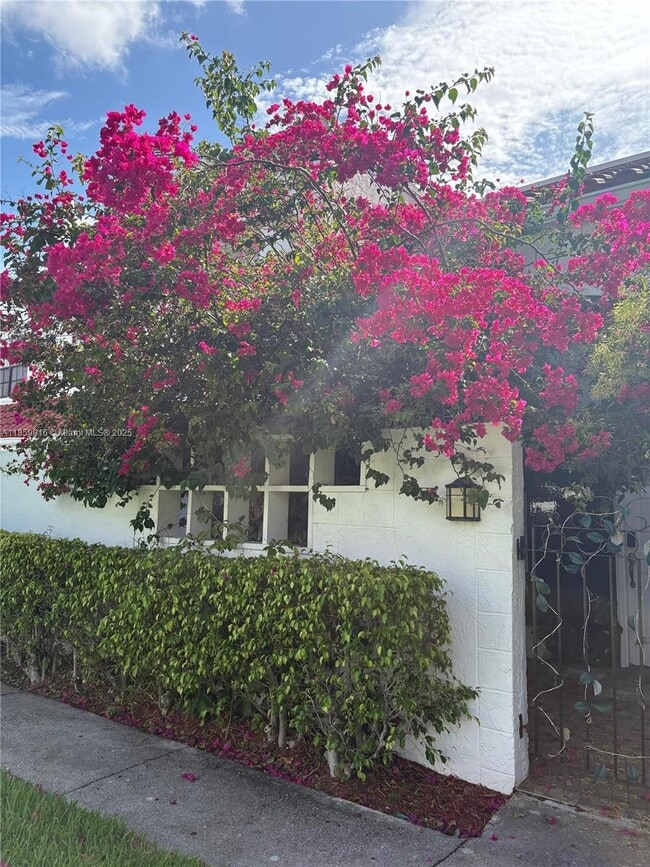 Photo - 20911 Leeward Ct Townhome