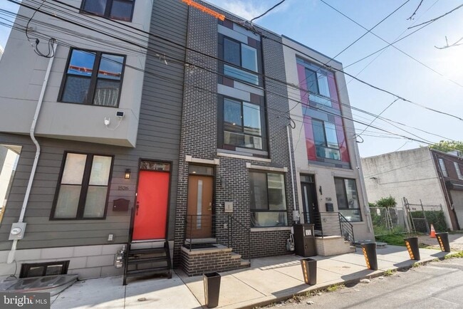 Photo - 1528 W Seybert St