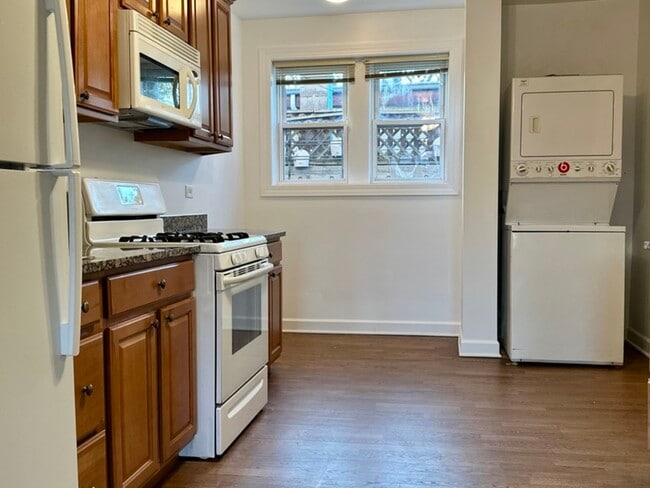 Photo - 4318 W Lawrence Ave Unidad 2N