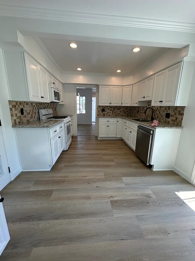 Building Photo - 17808 Bromley Ct Rental