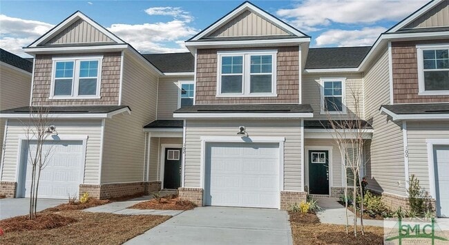 Photo - 100 Slade St