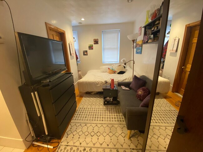 20 Hanover Ave