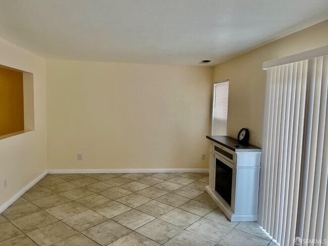 Photo - 1713 Crater Peak Way