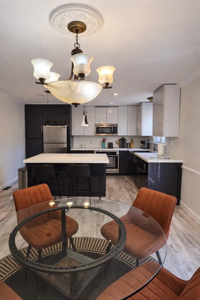 Photo - 321 Senate Ct Unidad SI ID1473424P