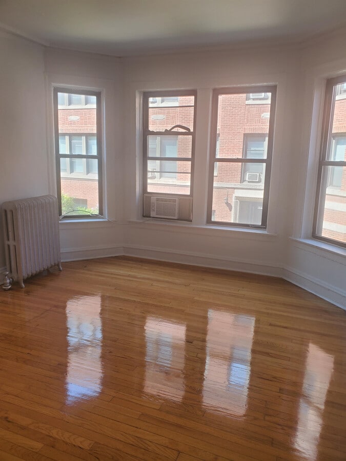 Photo - 6855 S Crandon Ave Unit 6855-2