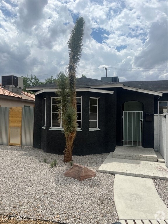 Building Photo - 1228 S 9th St Rental