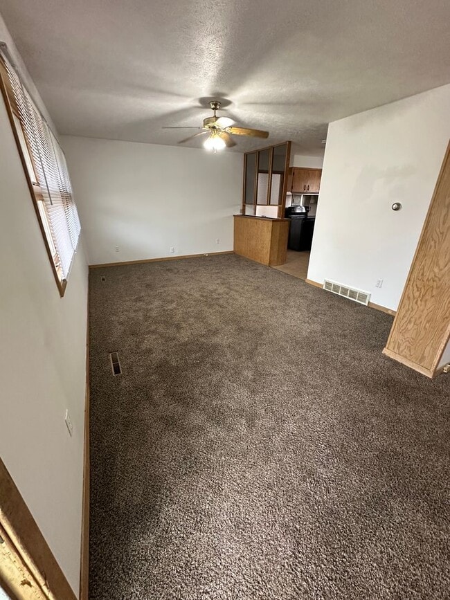 Photo - 3 Bedroom, 1 Bathroom House with Carport