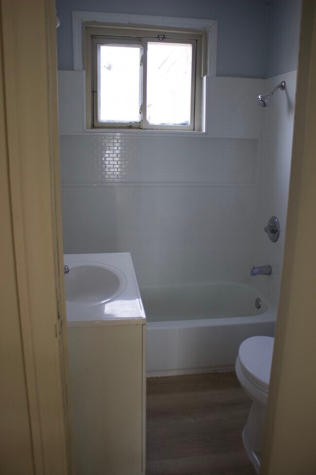 Photo - 28304 Eton St