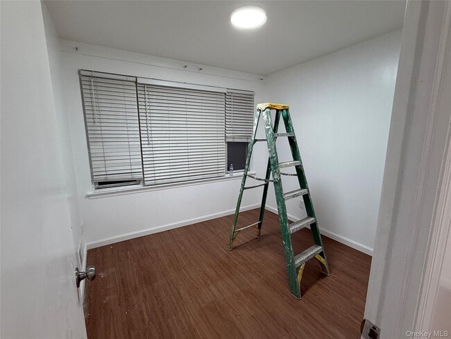 Photo - 733 Warwick St Apartment