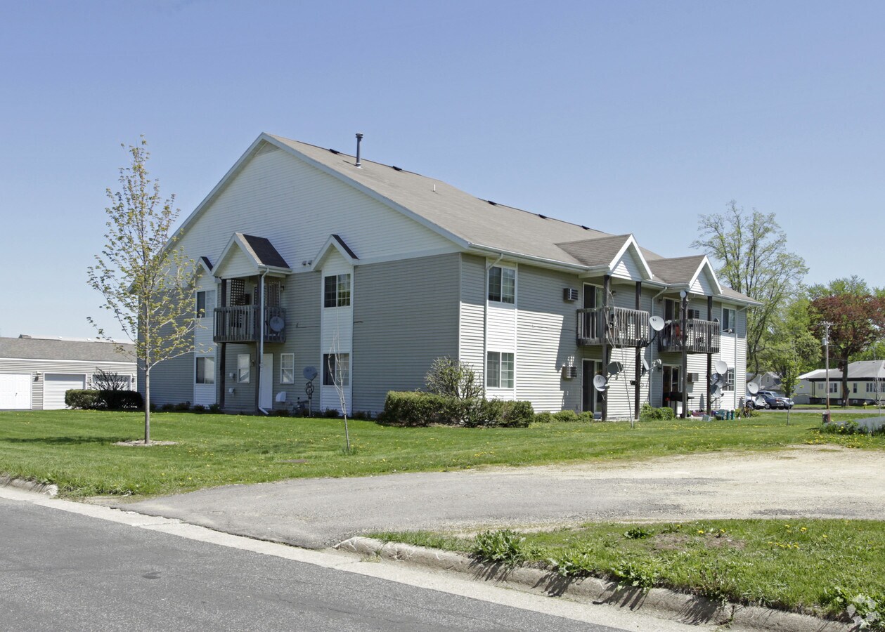 Orfordville Meadows - Orfordville Meadows Apartments