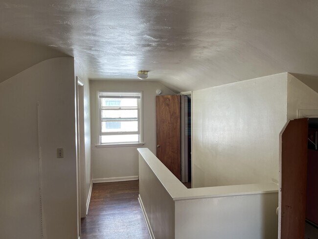 Photo - 631 Stoddard Ave