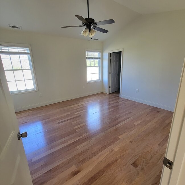 Photo - 202 Cathey Rd