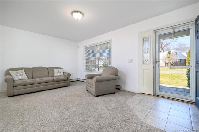 Photo - 217 Highlawn Rd