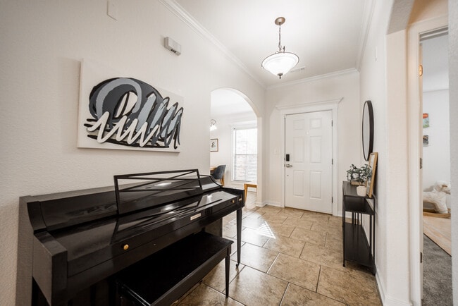 Photo - 3960 W Mountain View Dr