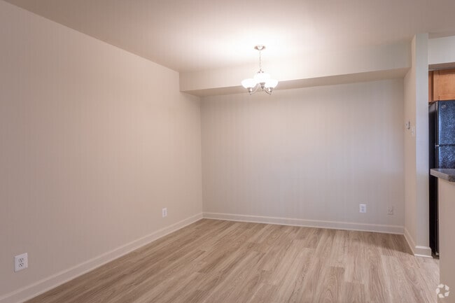 Woodmont Park Apartments