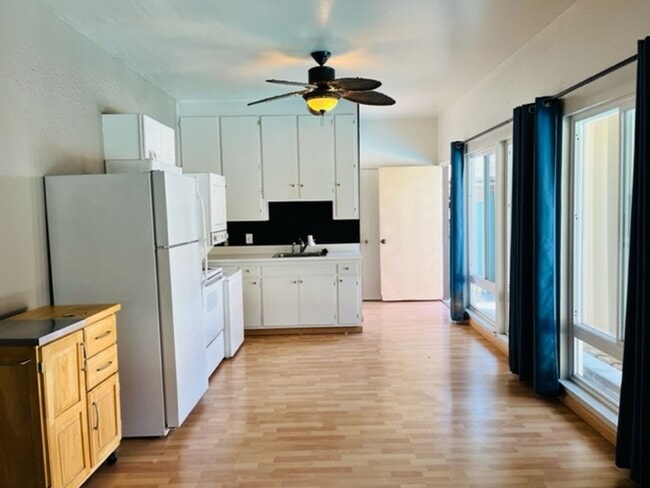 Photo - 957 McClatchy Way