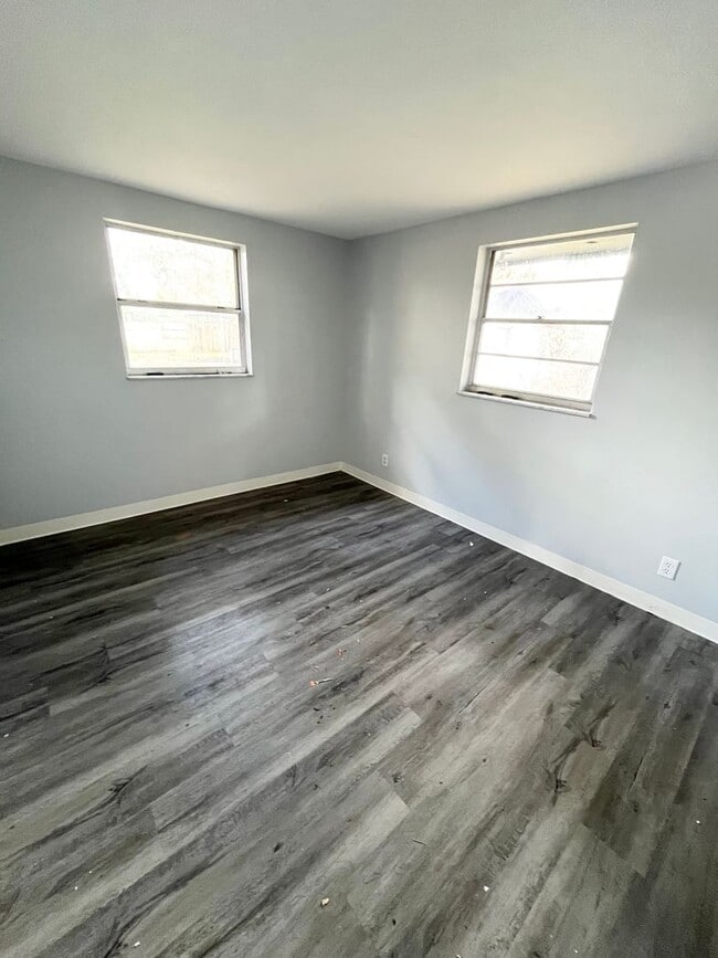 Photo - Beautiful 2BR/1BA Zephyrhills Home,  HUGE YARD!! NO APP FEE! Water & Sewer Included