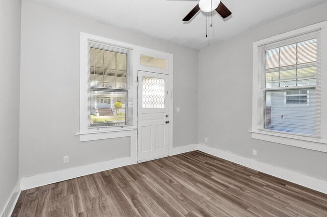Photo - 240 Ellis St Unidad A