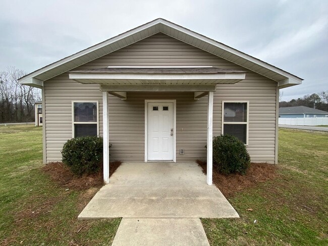 Building Photo - 33 Jacob Ln