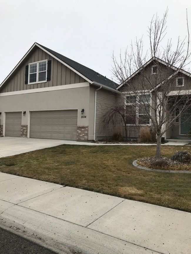 Building Photo - 2034 Northern Sky Dr
