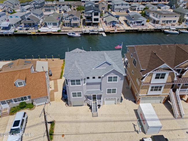 231 Bryn Mawr Ave