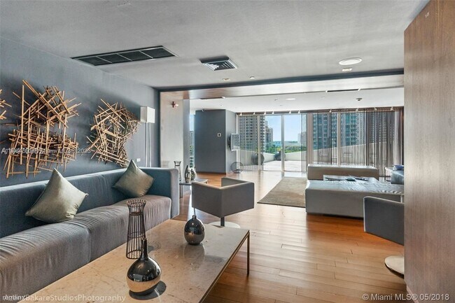 Photo - 2 br, 2 bath Condo - 325 S Biscayne Blvd A... Unidad Apt 1115