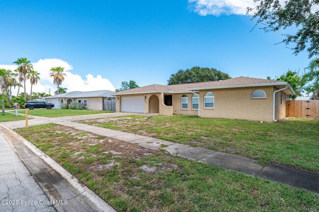 Photo - 645 Caiman St