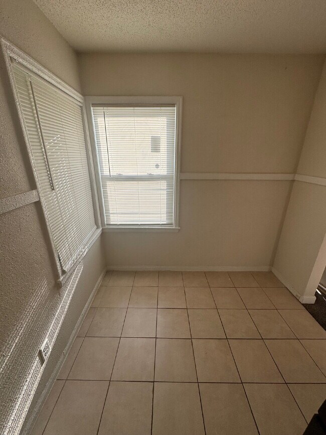 Photo - "Charming 1-Bedroom Retreat in the Heart o...