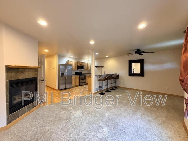 Building Photo - 3147 Cattail St