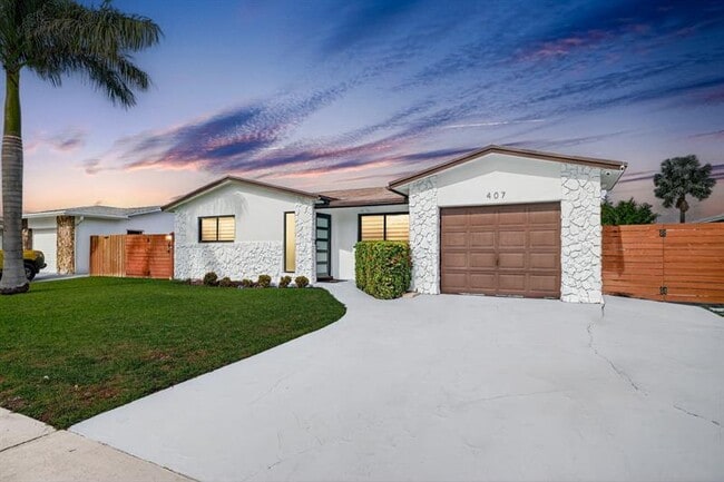 Photo - 407 SE 5th St