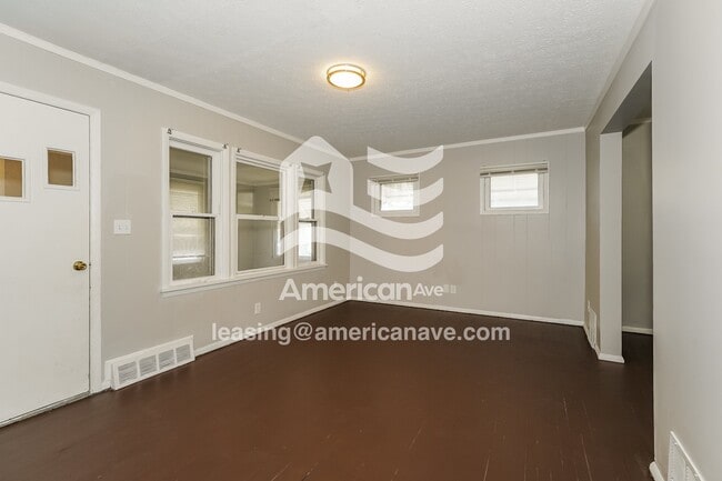 Photo - 5302 Kohout St
