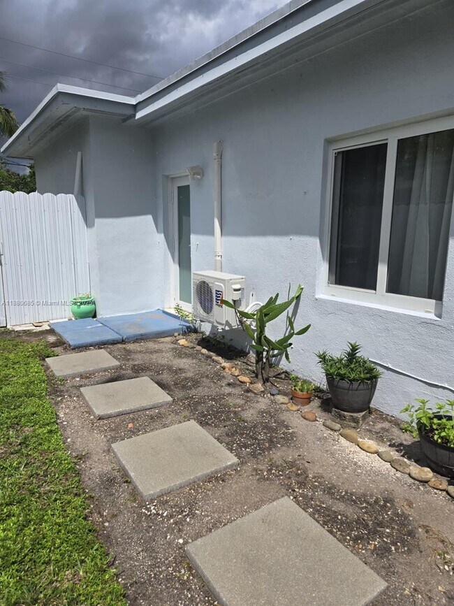 Photo - 445 NW 125th St Unit 1