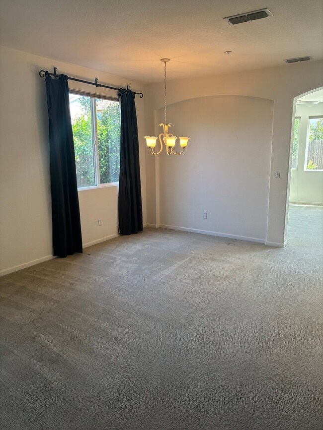 Photo - 1833 Elston Cir