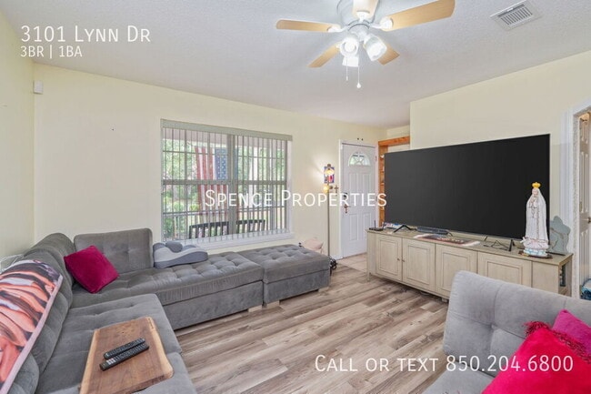 Photo - 3101 Lynn Dr