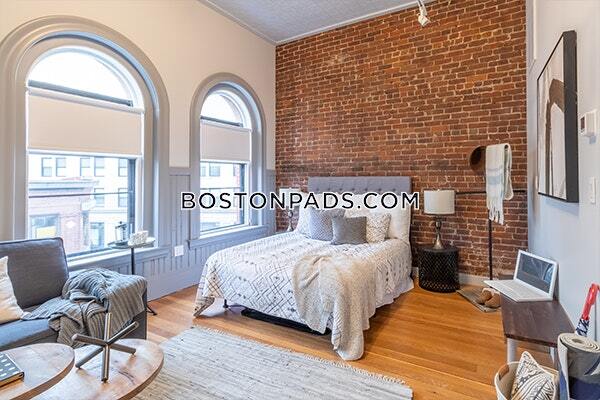 Photo - 145 Munroe St Unit 304