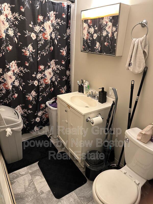 Photo - 5 Irwin St Unit -9 3rd Flooor