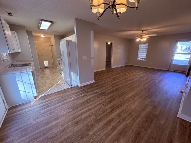 Photo - 129 Arbors Ct