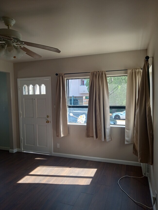 11617 Archwood St Unit 11617
