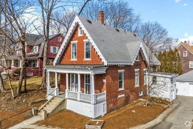 Building Photo - 197 Morrison Ave Rental