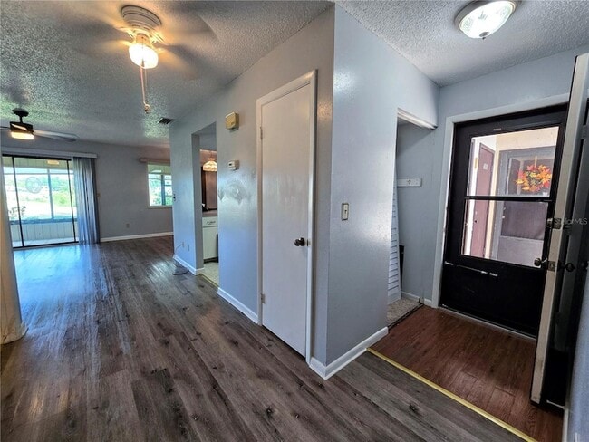 Photo - 520 Fairways Cir Unidad A