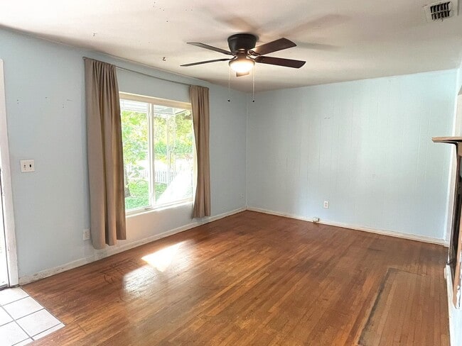 Photo - 2611 Pembrook Dr