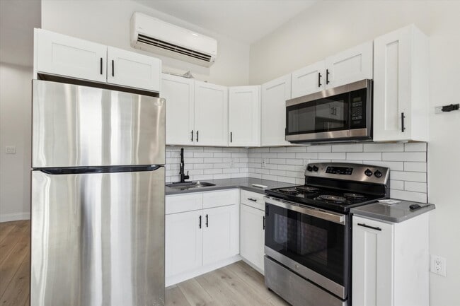 Photo - 3510 Frankford Ave Unidad 2