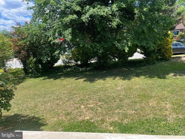Photo - 5309 Mitchell St