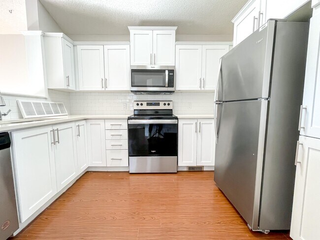 Photo - 70 Martinbrook Link NE