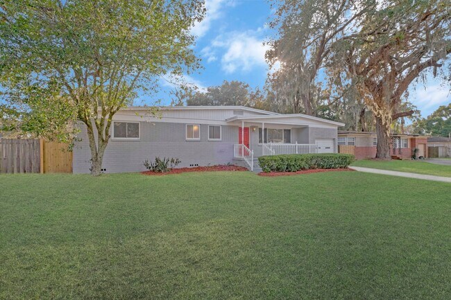5440 Oliver St S - 5440 Oliver St S House