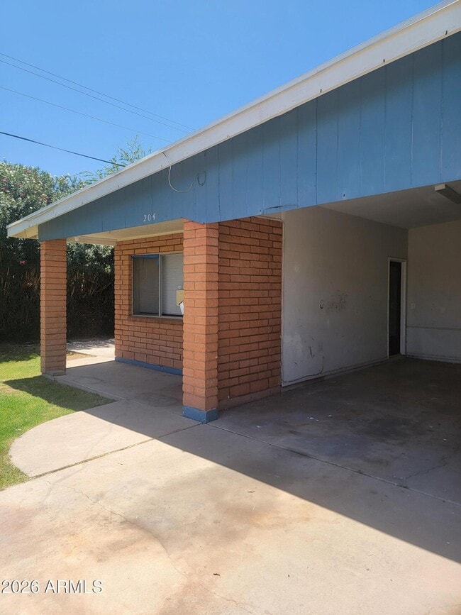 Photo - 204 N Standage