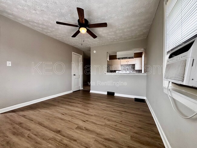 Building Photo - 231 E Xenia Dr Unit C