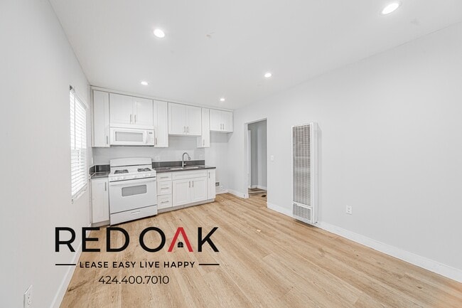 Photo - 6433 S Victoria Ave Unidad 6433