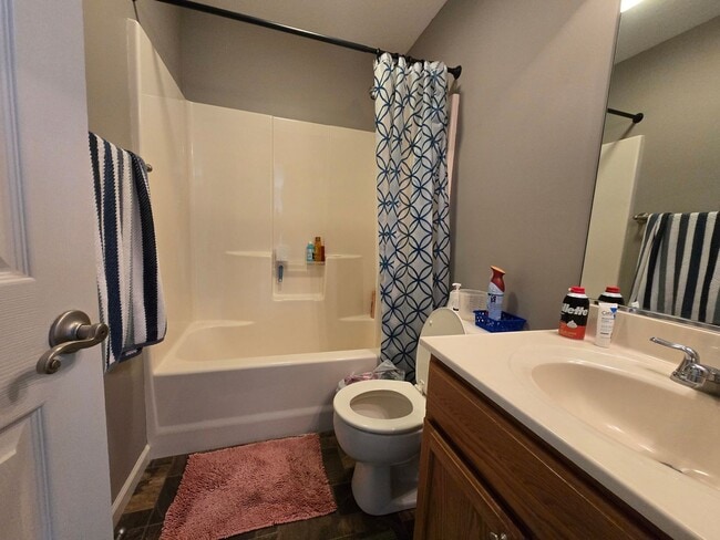 Photo - 3 Bedroom Duplex in Normal!